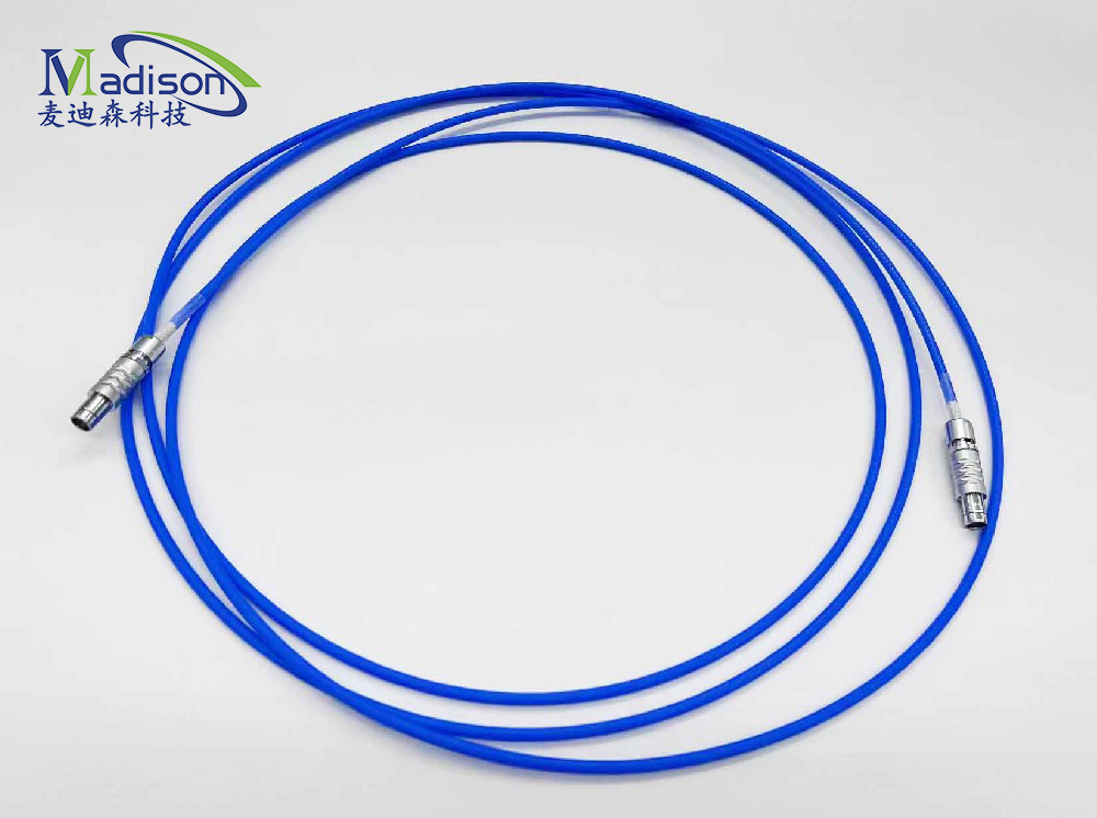 雙公三同軸真空連接器